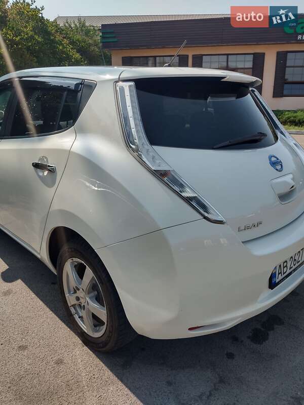 Хетчбек Nissan Leaf 2014 в Вінниці