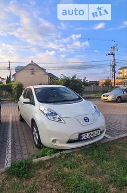 Хетчбек Nissan Leaf 2011 в Чернівцях