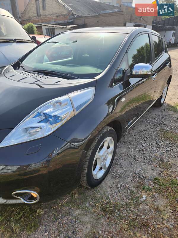 Хэтчбек Nissan Leaf 2014 в Черкассах