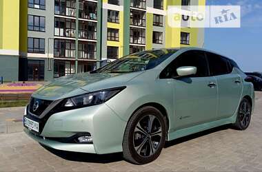 Хэтчбек Nissan Leaf 2018 в Тернополе