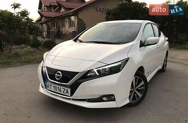 Хэтчбек Nissan Leaf 2019 в 
