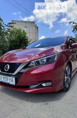 Хетчбек Nissan Leaf 2020 в Києві