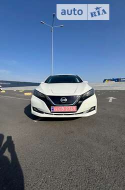 Хетчбек Nissan Leaf 2018 в Львові