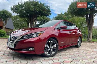 Хэтчбек Nissan Leaf 2018 в 
