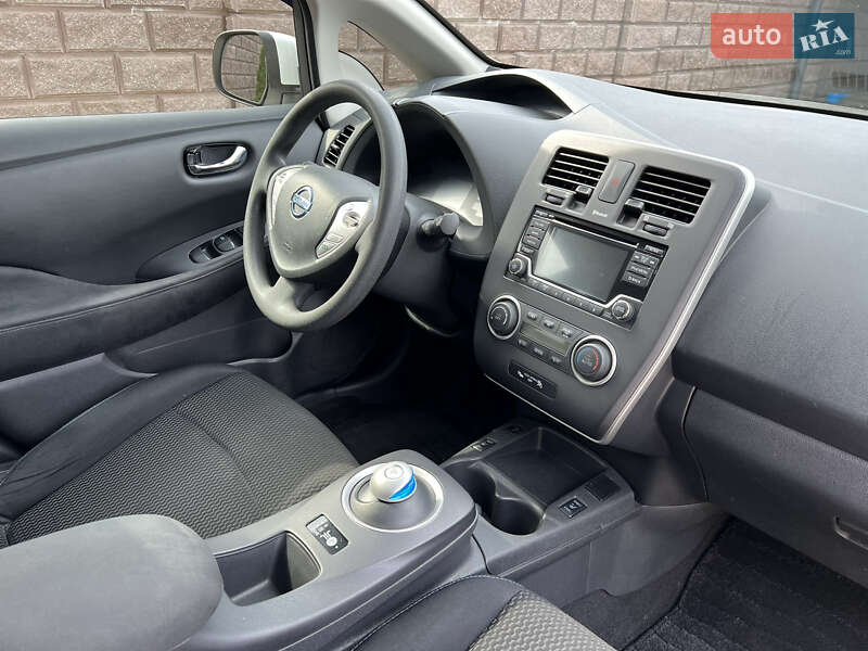 Хетчбек Nissan Leaf 2017 в Рівному