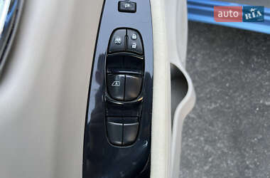 Хэтчбек Nissan Leaf 2011 в Тернополе