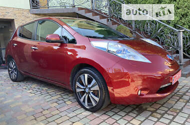 Хетчбек Nissan Leaf 2014 в Чернівцях