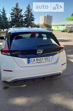 Хетчбек Nissan Leaf 2022 в Черкасах