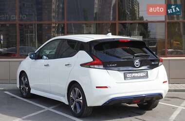 Хетчбек Nissan Leaf 2018 в 