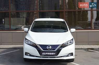 Хетчбек Nissan Leaf 2018 в 