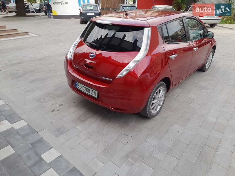 Хэтчбек Nissan Leaf 2015 в Тернополе фото 14 Хэтчбек Nissan Leaf 2015 в Тернополе