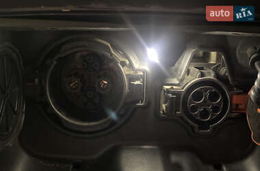 Хэтчбек Nissan Leaf 2013 в 