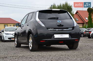Хэтчбек Nissan Leaf 2014 в 