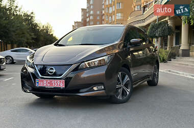 Хэтчбек Nissan Leaf 2019 в Киеве