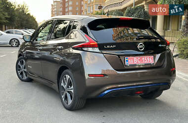 Хэтчбек Nissan Leaf 2019 в Киеве