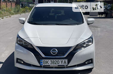 Хэтчбек Nissan Leaf 2019 в Ровно