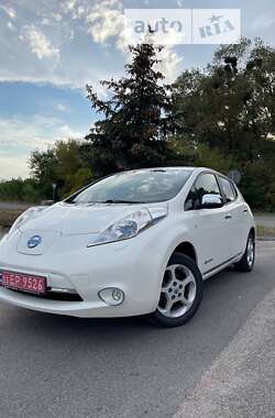 Хэтчбек Nissan Leaf 2013 в Звенигородке