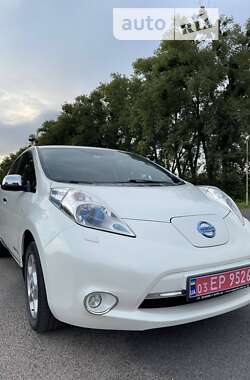 Хетчбек Nissan Leaf 2013 в Звенигородці