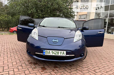 Хэтчбек Nissan Leaf 2017 в Кропивницком