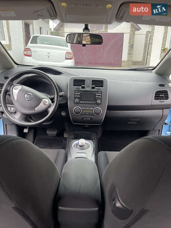 Хэтчбек Nissan Leaf 2015 в Тернополе