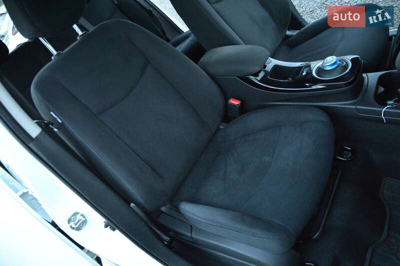 Хэтчбек Nissan Leaf 2013 в Луцке фото 23 Хэтчбек Nissan Leaf 2013 в Луцке