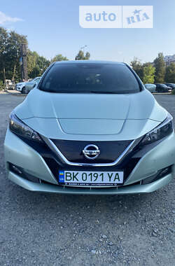 Хэтчбек Nissan Leaf 2018 в Ровно