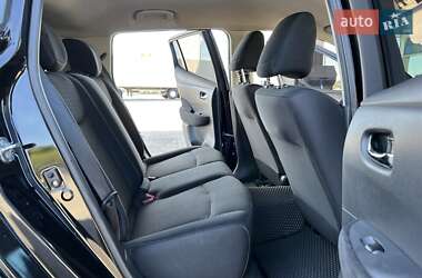 Хэтчбек Nissan Leaf 2013 в 