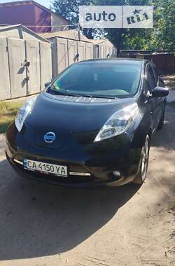 Хетчбек Nissan Leaf 2015 в Черкасах