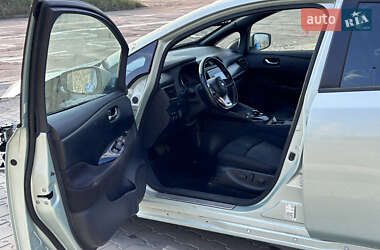 Хэтчбек Nissan Leaf 2018 в 