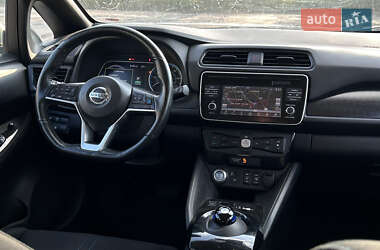 Хэтчбек Nissan Leaf 2018 в 