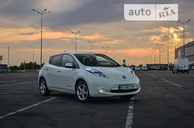 Хэтчбек Nissan Leaf 2012 в Львове