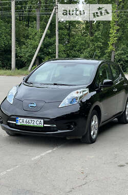 Хетчбек Nissan Leaf 2013 в Умані