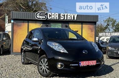 Хетчбек Nissan Leaf 2013 в Стрию