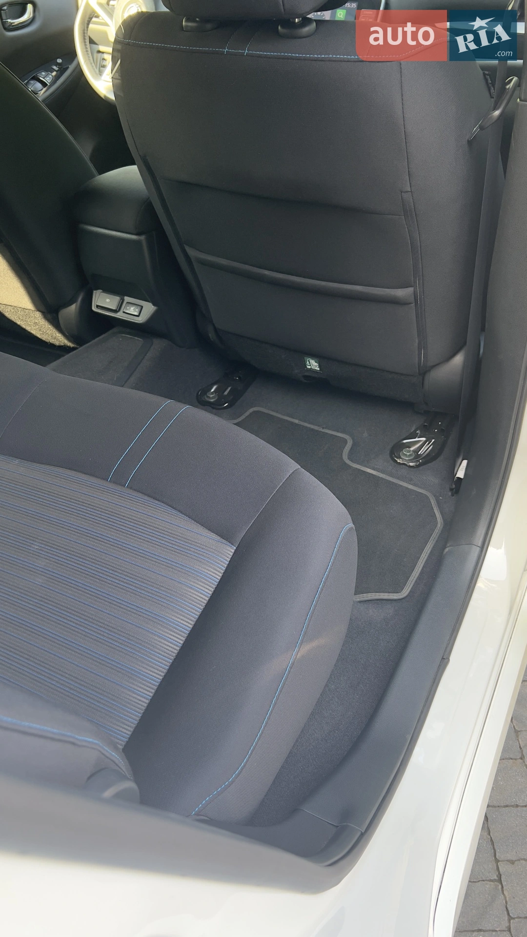 2020 Nissan Leaf - мініатюра 43