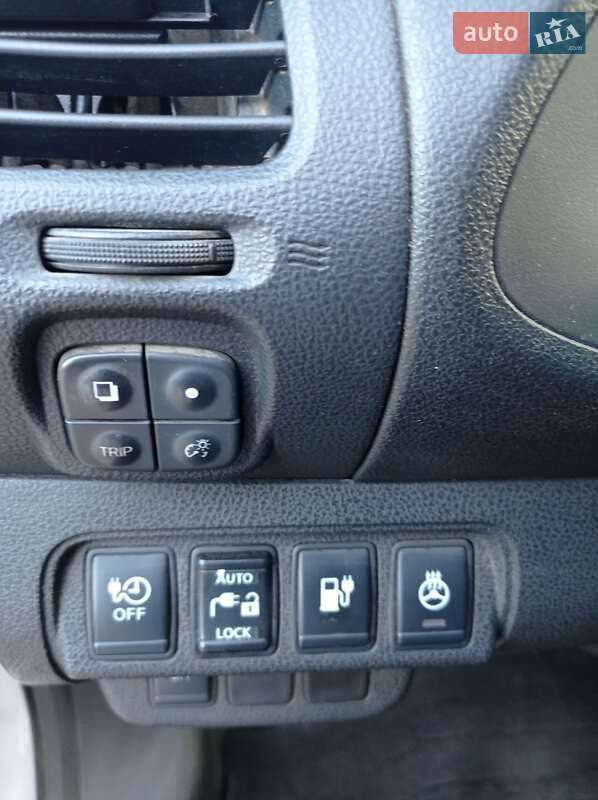Хэтчбек Nissan Leaf 2013 в Киеве фото 13 Хэтчбек Nissan Leaf 2013 в Киеве