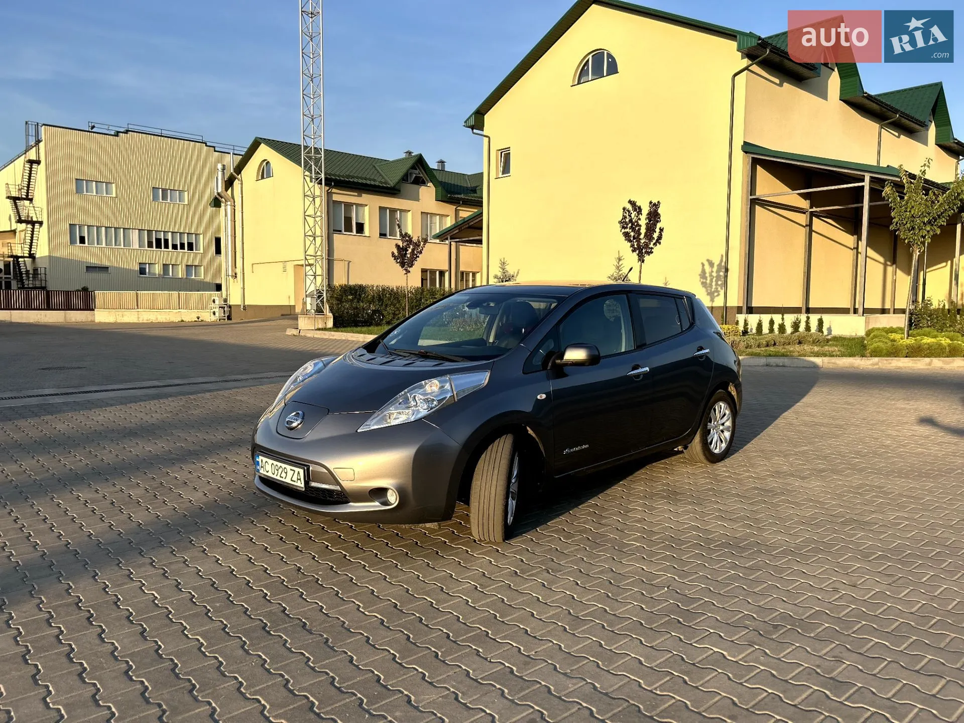 2014 Nissan Leaf - мініатюра 4
