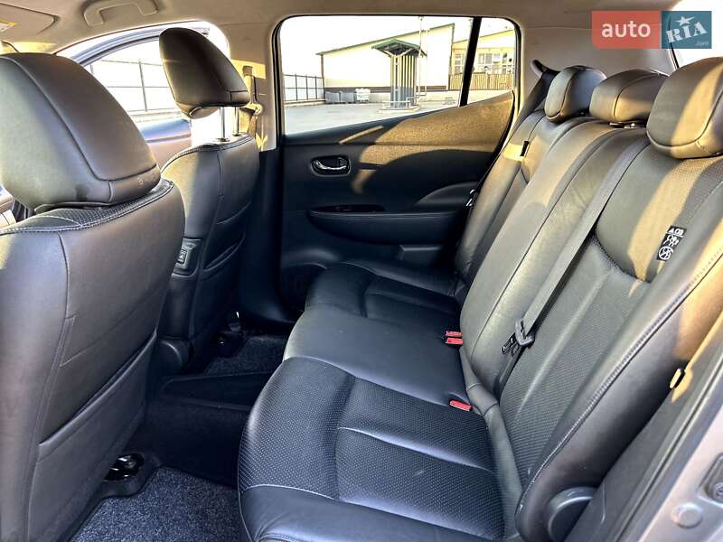 Хэтчбек Nissan Leaf 2014 в Рожище