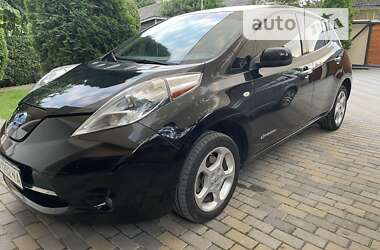 Хетчбек Nissan Leaf 2012 в Сокирянах