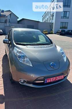 Хетчбек Nissan Leaf 2015 в Рівному