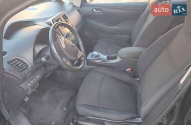Хэтчбек Nissan Leaf 2015 в Шумске
