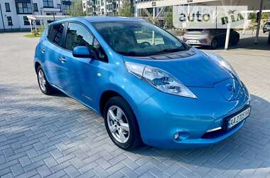 Хэтчбек Nissan Leaf 2012 в Киеве