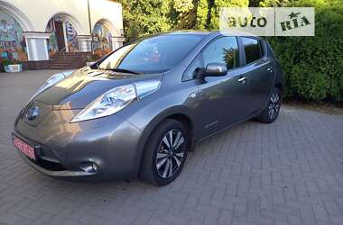 Хэтчбек Nissan Leaf 2015 в Днепре