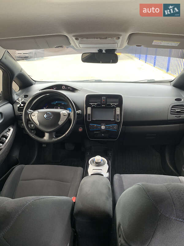 Хетчбек Nissan Leaf 2013 в Ковелі