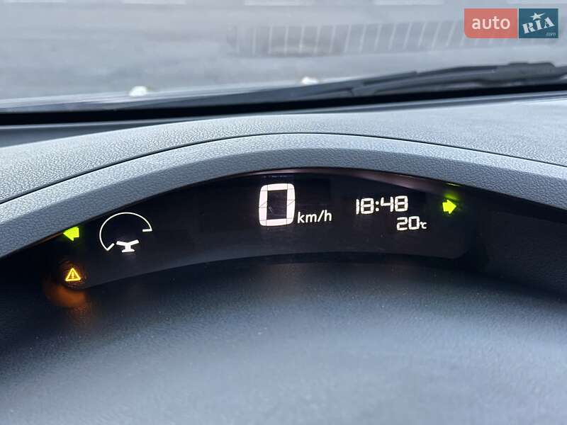Хэтчбек Nissan Leaf 2013 в Виннице