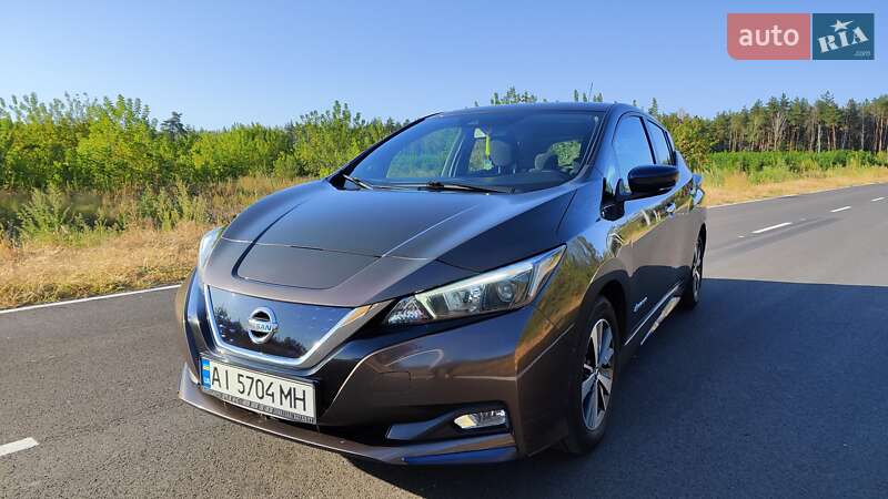 Хэтчбек Nissan Leaf 2018 в Киеве