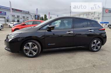 Хэтчбек Nissan Leaf 2018 в Киеве