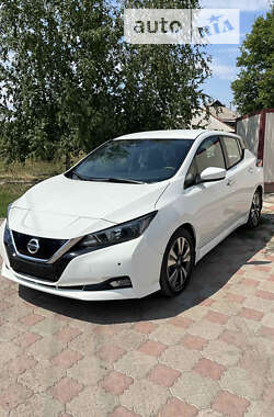 Хэтчбек Nissan Leaf 2023 в Славянске