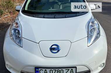 Хэтчбек Nissan Leaf 2015 в Черкассах