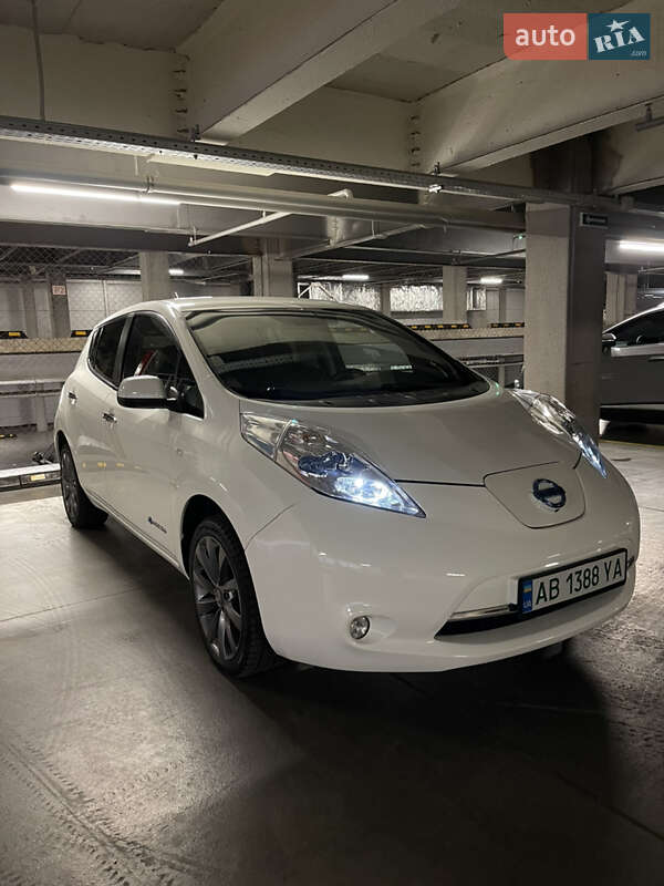 Хетчбек Nissan Leaf 2014 в Вінниці
