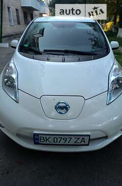 Хетчбек Nissan Leaf 2016 в Рівному